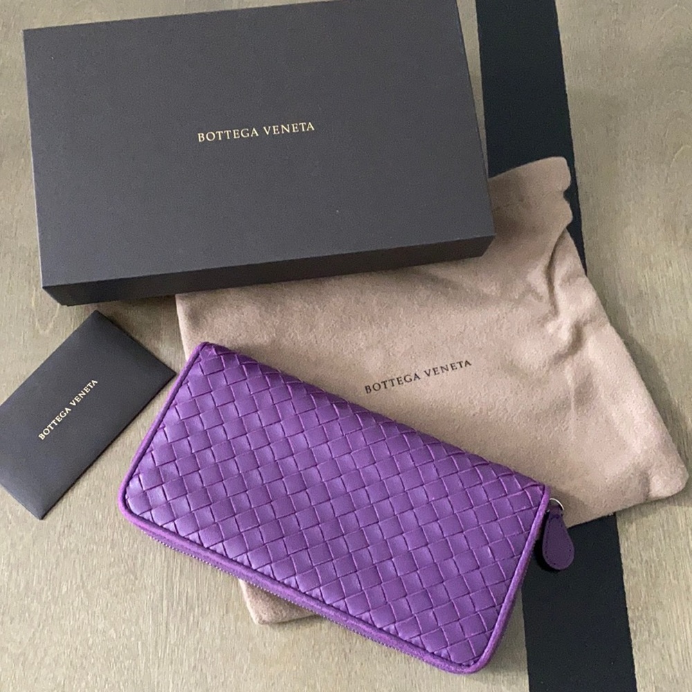 Authentic Bottega Vaneta wallet
